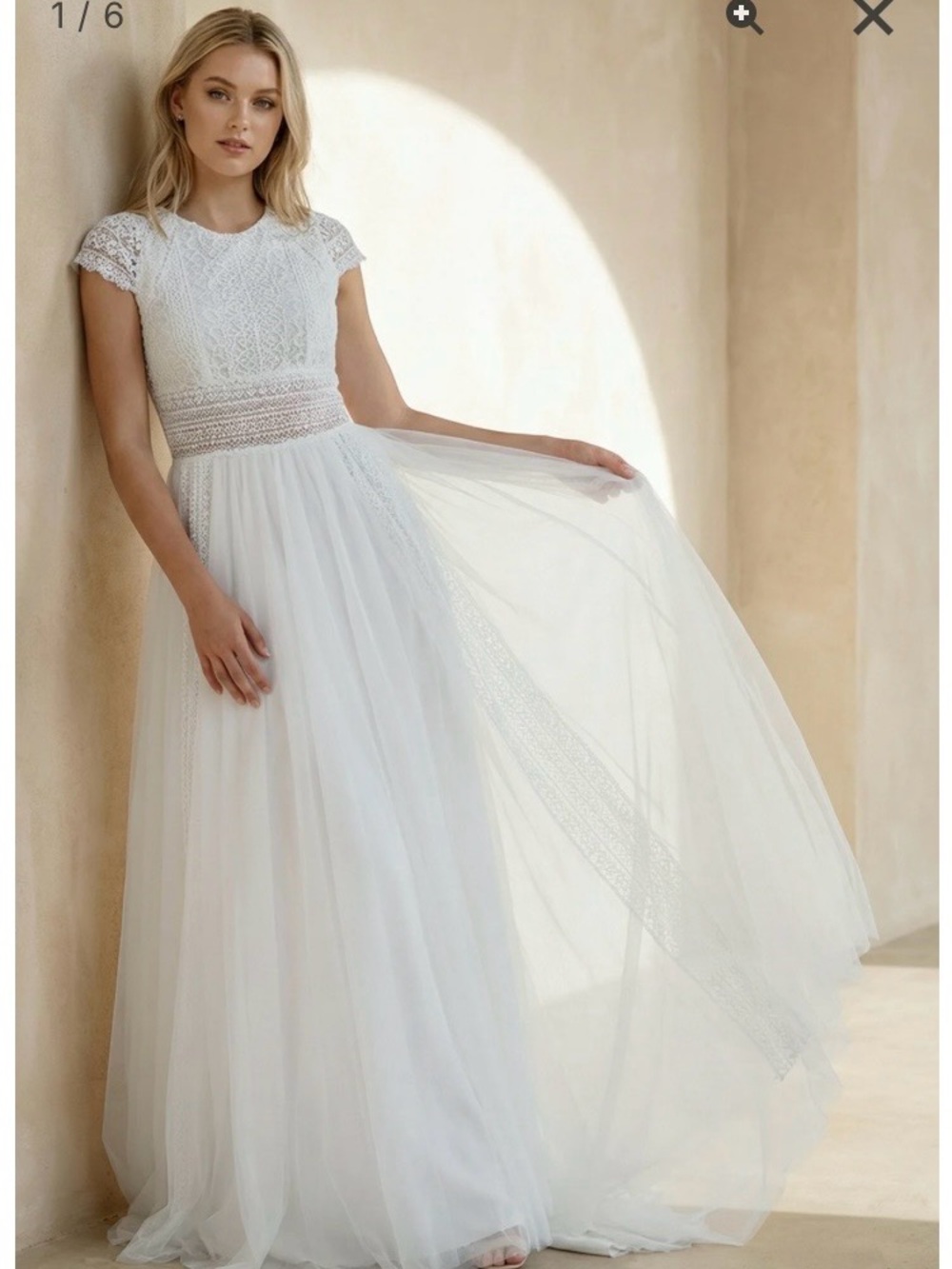 KissProm Elegant White Lace Bodice Wedding Dress with Tulle Skirt Size 18